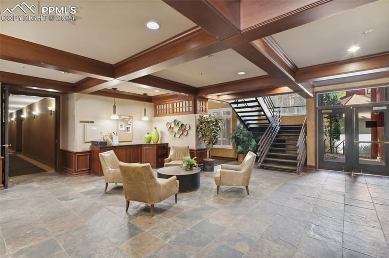 175 Cheyenne Rd #214, Colorado Springs, CO 80906