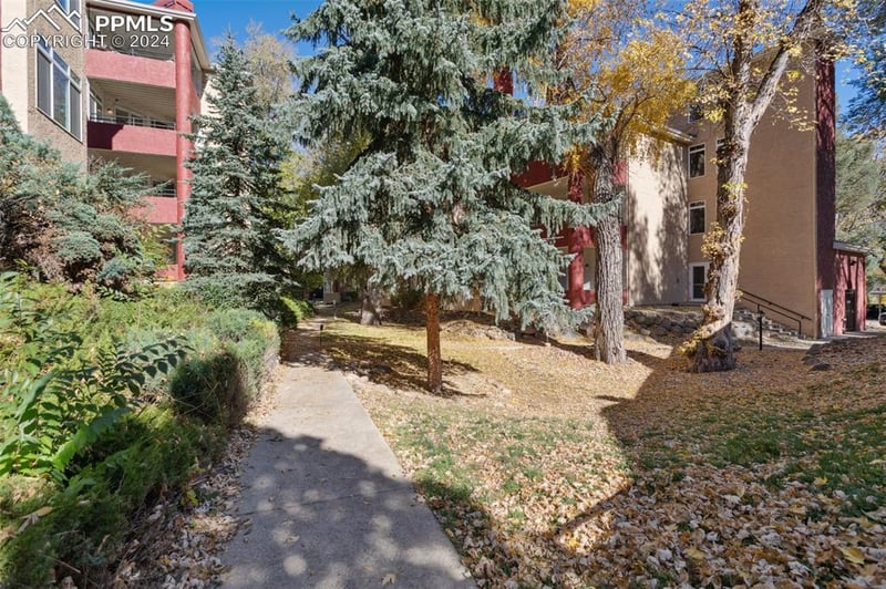 175 Cheyenne Rd #214, Colorado Springs, CO 80906