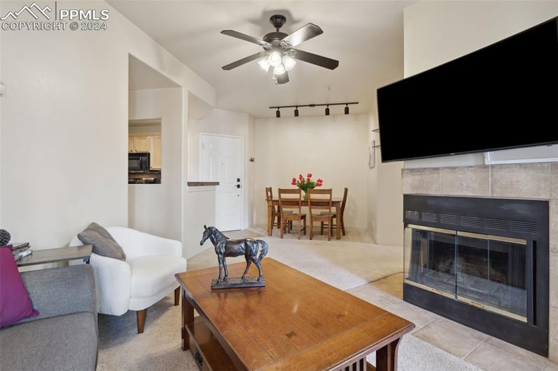 175 Cheyenne Rd #214, Colorado Springs, CO 80906