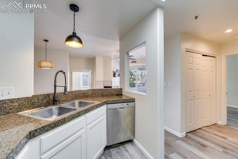 175 W Cheyenne Rd #304, Colorado Springs, CO 80906