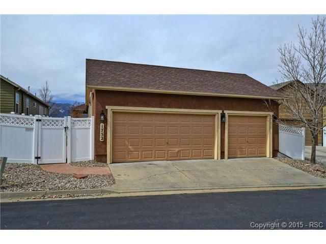 1752 Iver St, Colorado Springs, CO 80910