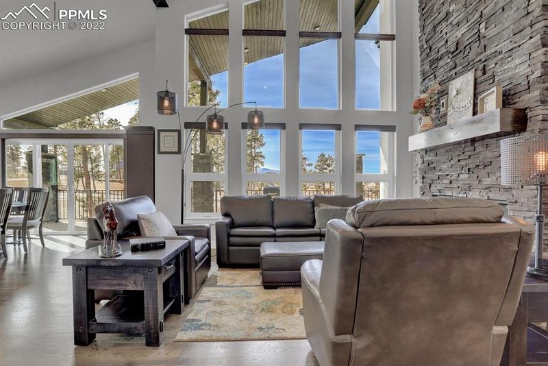 17520 Pond View Pl, Colorado Springs, CO 80908