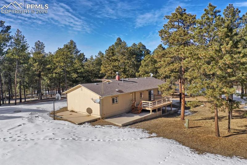 17595 Table Rock Rd, Colorado Springs, CO 80908