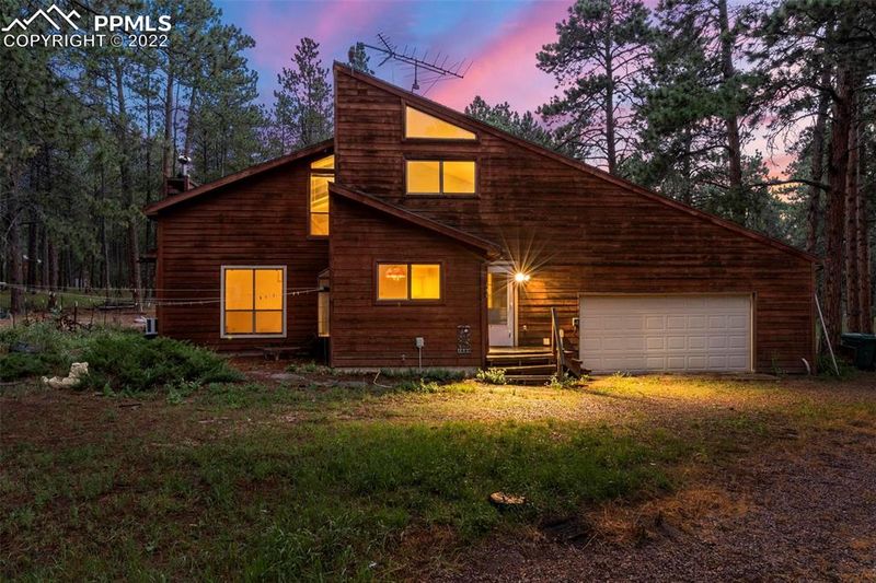 17610 Canterbury Dr, Monument, CO 80132