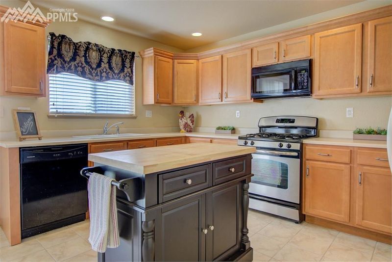 17647 Quarry Way, Monument, CO 80132