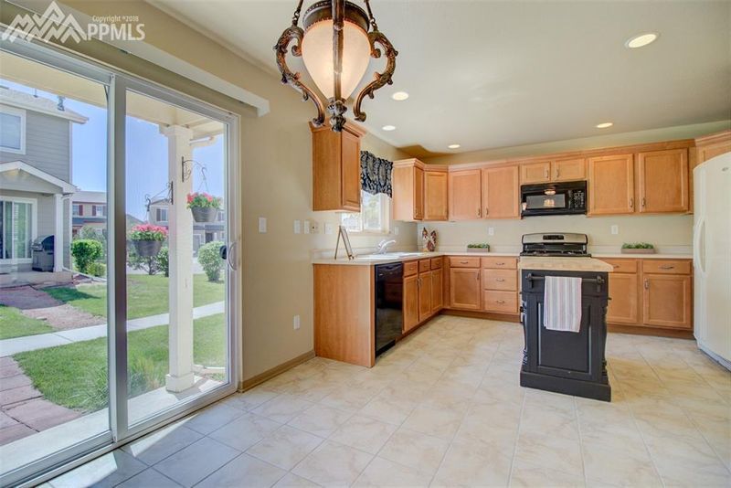 17647 Quarry Way, Monument, CO 80132