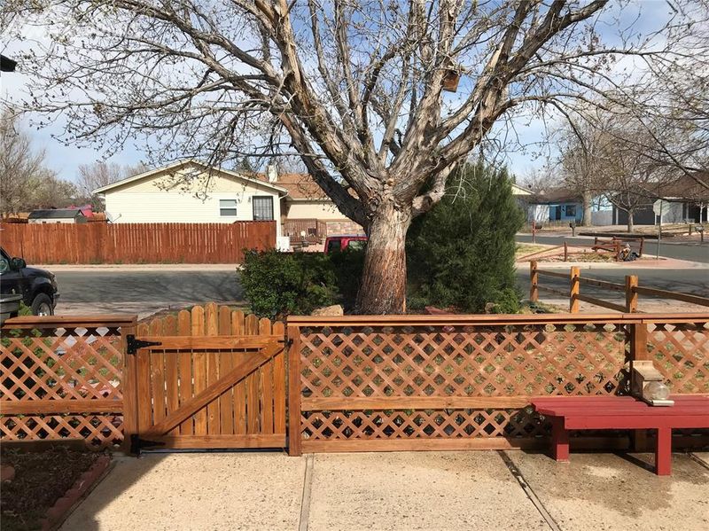 1770 Doherty Rd, Colorado Springs, CO 80916
