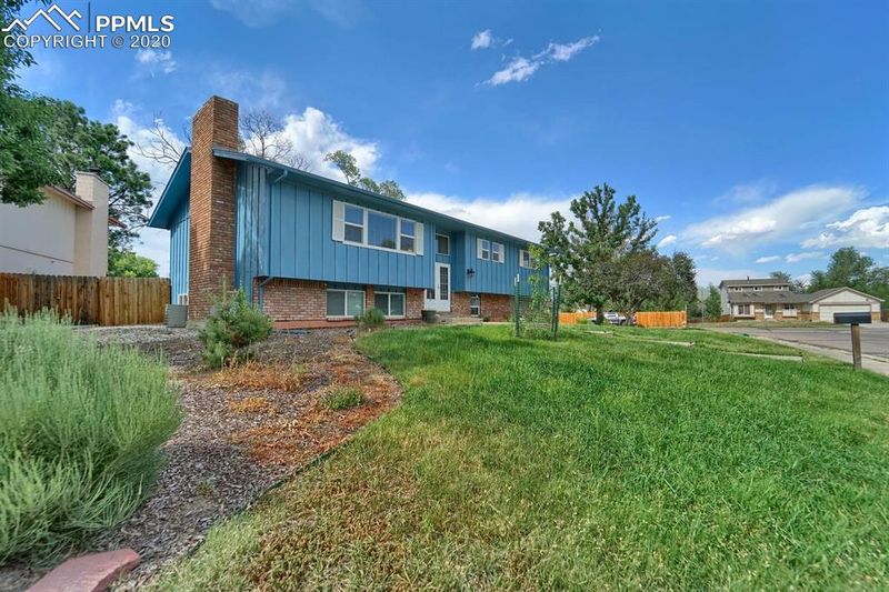1780 Kimberly Pl, Colorado Springs, CO 80915