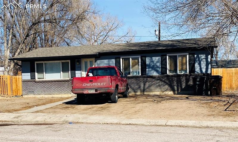 1785 Luna Dr, Fountain, CO 80817
