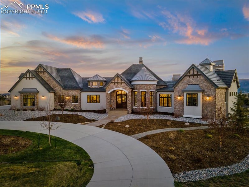 1785 Vine Cliff Hts, Colorado Springs, CO 80921