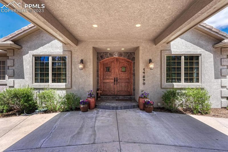17890 Queensmere Dr, Monument, CO 80132