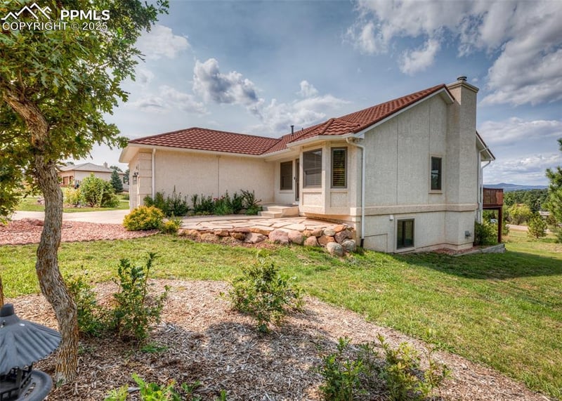 17908 New London Rd, Monument, CO 80132