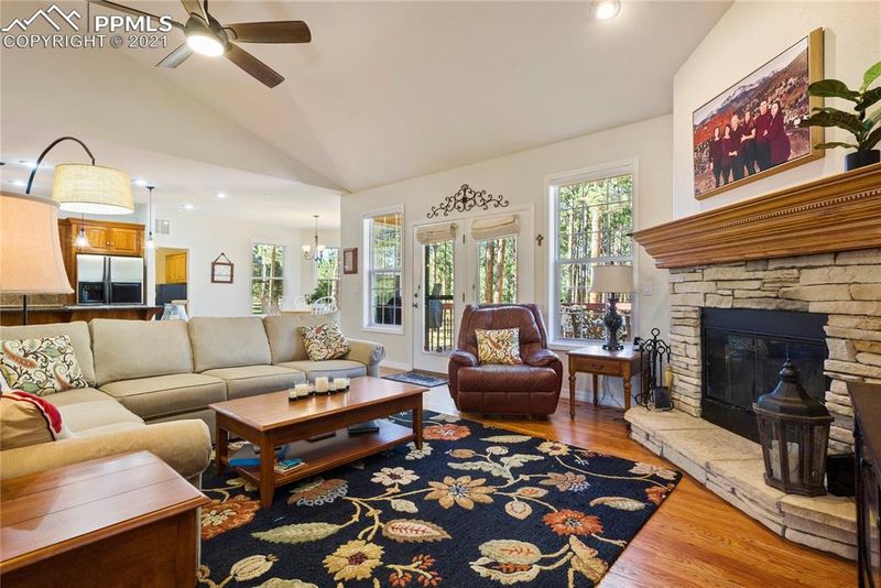 17940 Queensmere Dr, Monument, CO 80132
