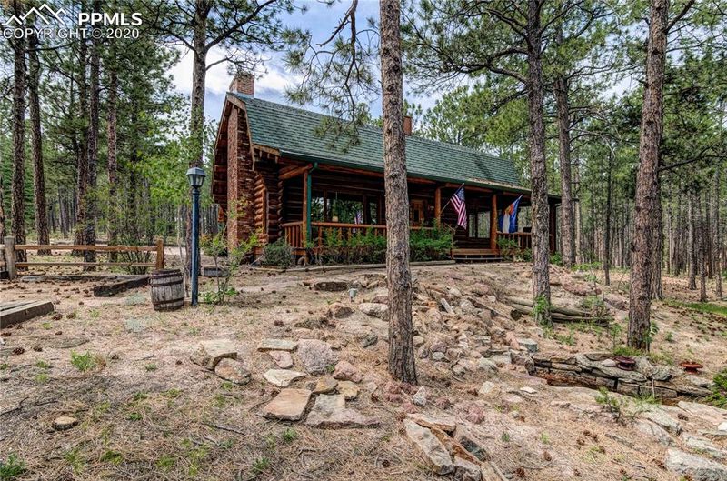 17940 Smugglers Rd, Monument, CO 80132
