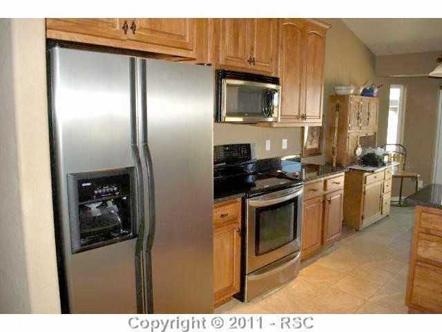 1795 Top Notch Trl, Penrose, CO 81240