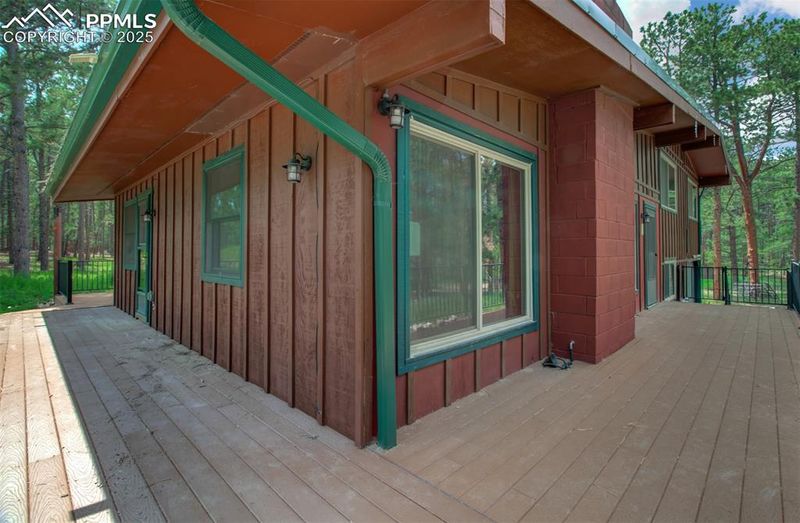 17990 Canterbury Dr, Monument, CO 80132