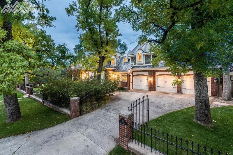 18 6th St, Colorado Springs, CO 80906