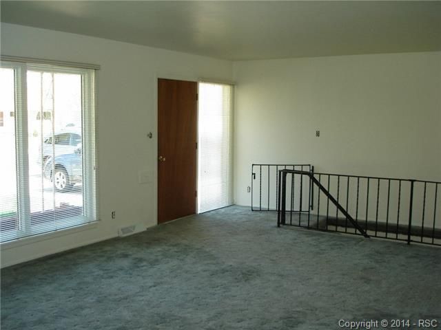 18 Lawrence Ave, Colorado Springs, CO 80909