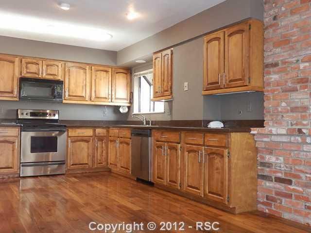 18 Mountain View Rd, Manitou Springs, CO 80829