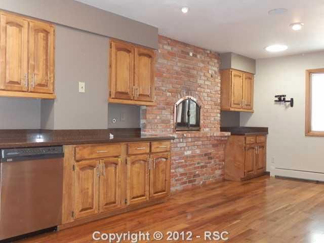 18 Mountain View Rd, Manitou Springs, CO 80829
