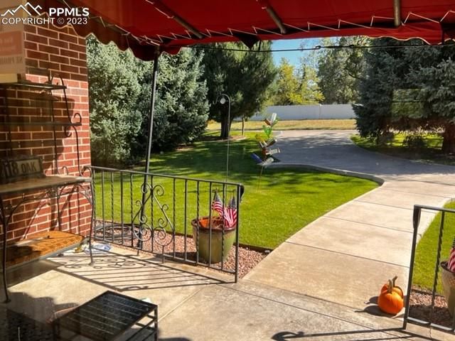 18 Oak Ave, Colorado Springs, CO 80906
