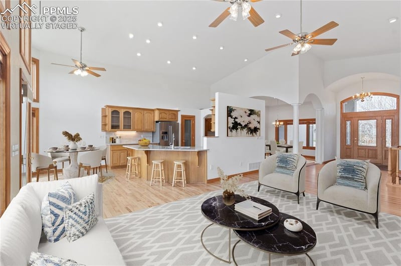 18 Redondo Ln, Pueblo, CO 81005