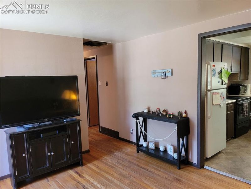 1801 Comanche Rd, Pueblo, CO 81001