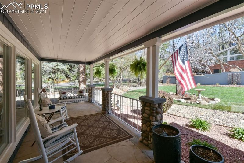 1804 Pine Grove Ave, Colorado Springs, CO 80906