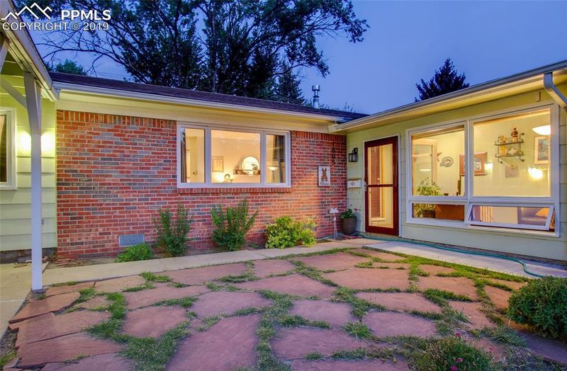 1805 Yuma St, Colorado Springs, CO 80909