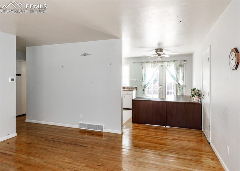 1806 Circle Dr, Colorado Springs, CO 80909