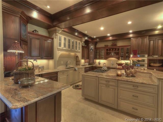 1806 Wood Ave, Colorado Springs, CO 80907
