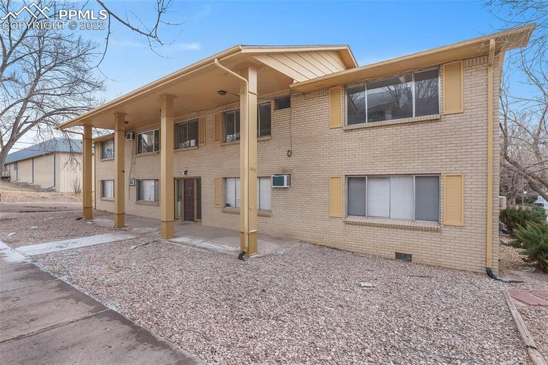 1807 Monteagle St, Colorado Springs, CO 80909