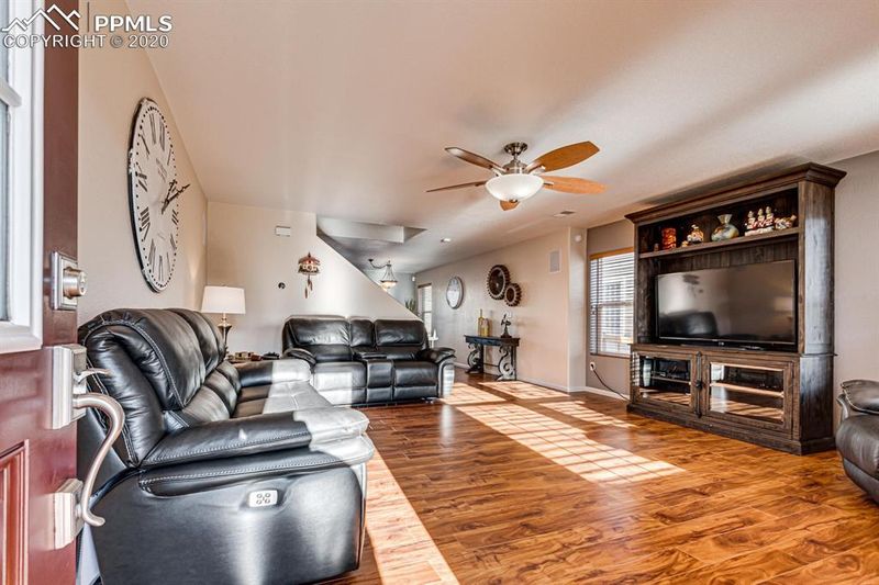 1808 Quartz St, Castle Rock, CO 80109