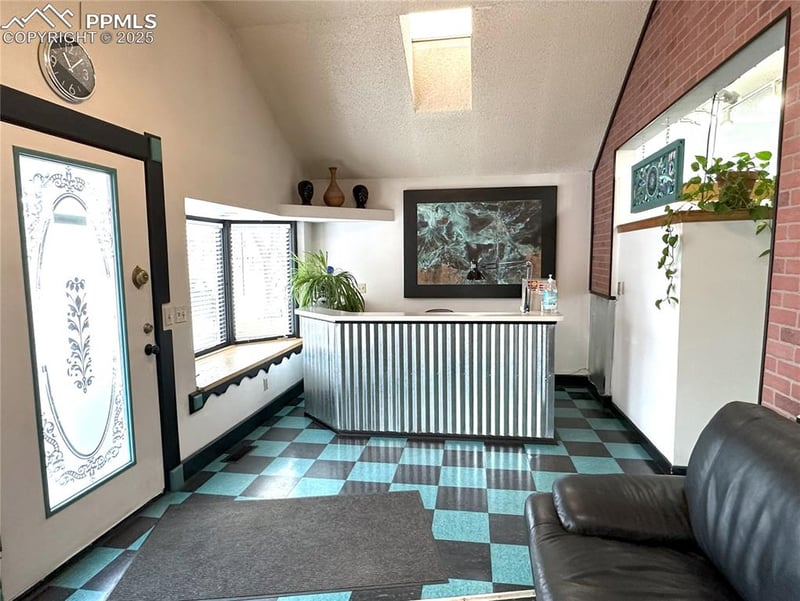 1809 Colorado Ave, Colorado Springs, CO 80904