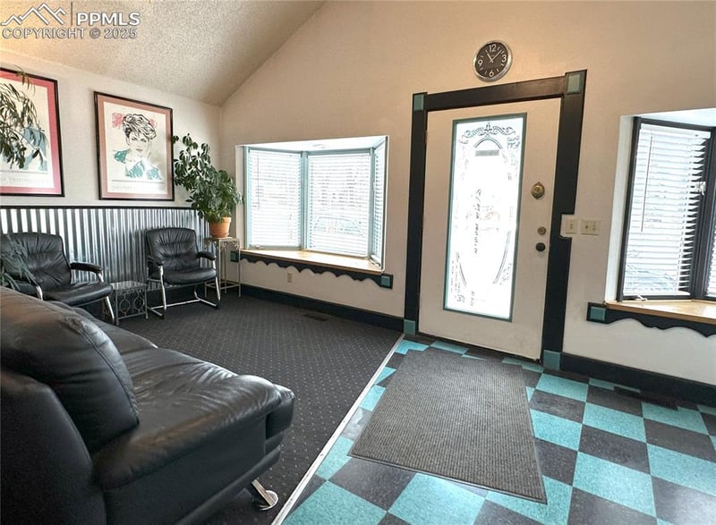 1809 Colorado Ave, Colorado Springs, CO 80904