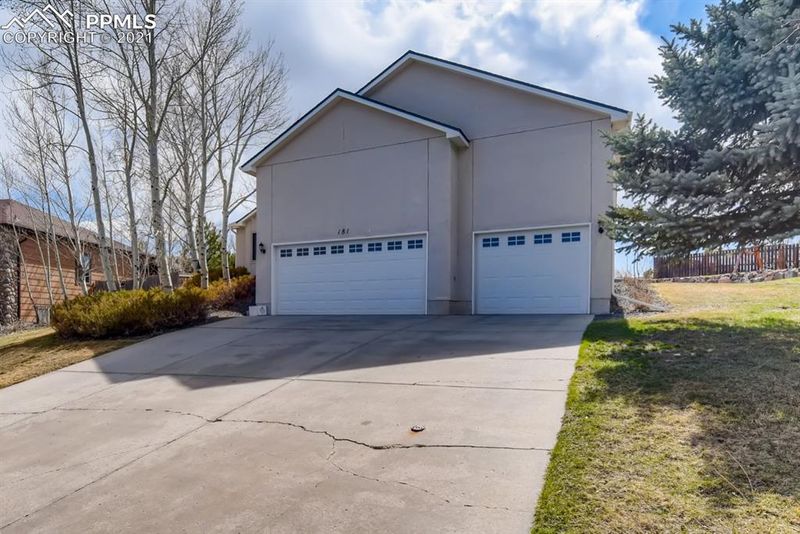 181 Pewter Ln, Monument, CO 80132
