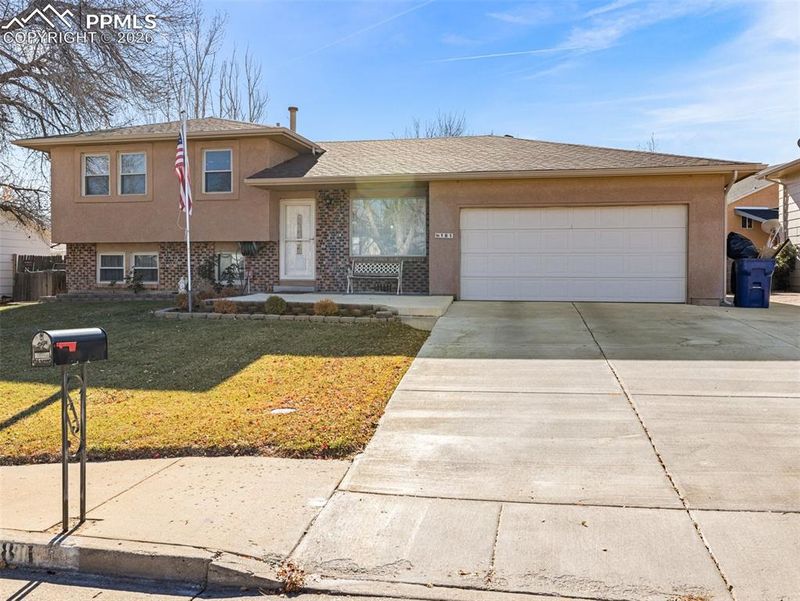 181 Regency Blvd, Pueblo, CO 81005