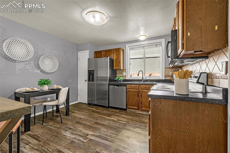 1810 Doherty Rd, Colorado Springs, CO 80916
