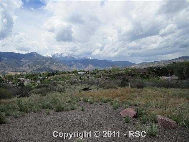 1810 Mesa Rd, Colorado Springs, CO 80904