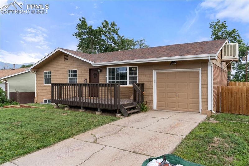 1811 Montezuma Dr, Colorado Springs, CO 80910