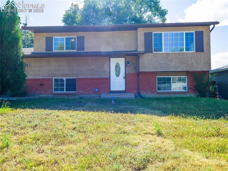 1812 Olympic Dr, Colorado Springs, CO 80910