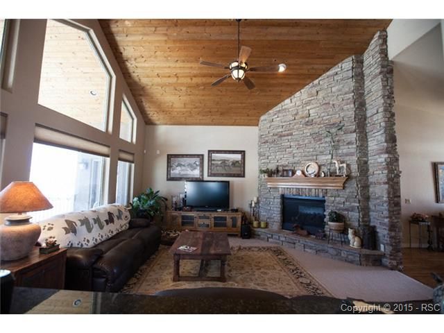 18125 Steeplechase Dr, Peyton, CO 80831