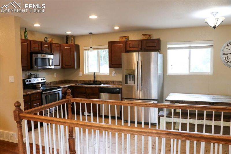 1814 Couch Pl, Colorado Springs, CO 80911