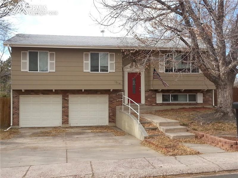 1814 Kodiak Dr, Colorado Springs, CO 80910