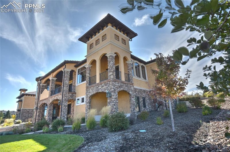 1814 Vine Cliff Hts, Colorado Springs, CO 80921