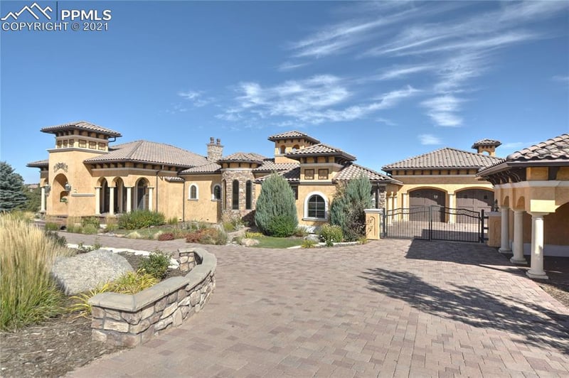 1814 Vine Cliff Hts, Colorado Springs, CO 80921