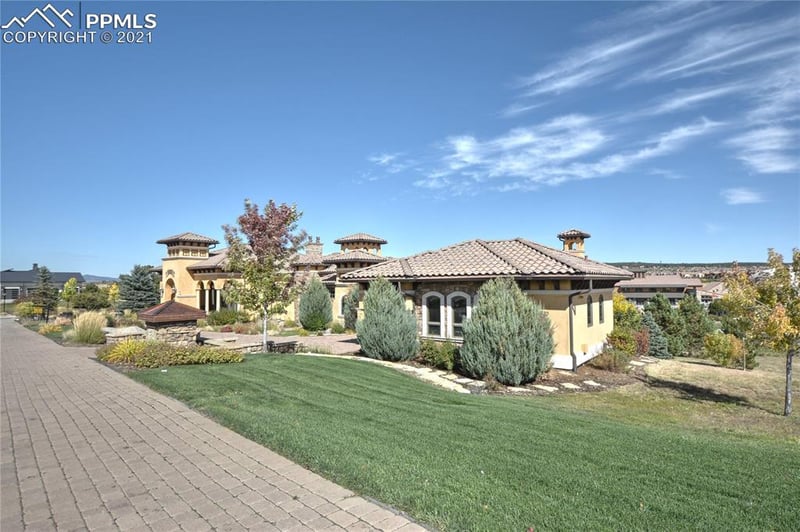 1814 Vine Cliff Hts, Colorado Springs, CO 80921