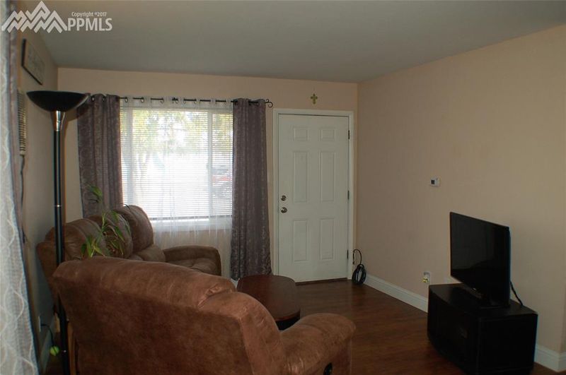 1815 Mohawk Rd, Pueblo, CO 81001