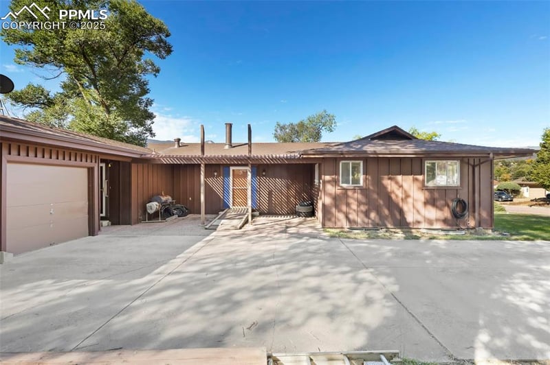 1815 Pejn Ave, Colorado Springs, CO 80904