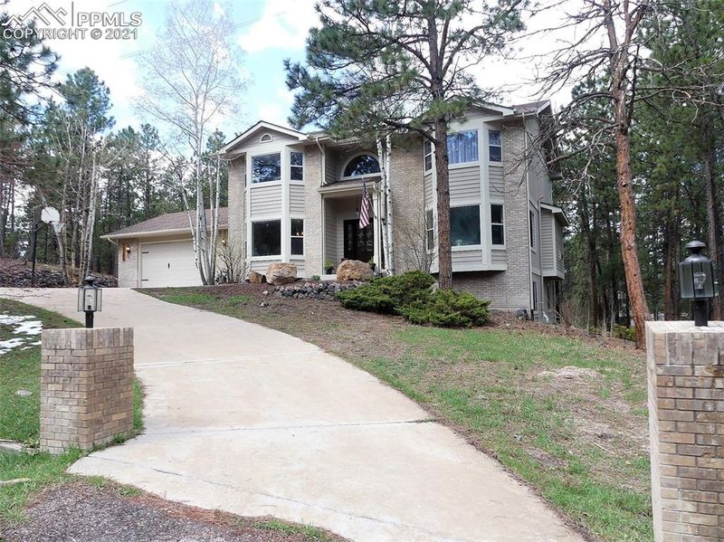 18180 Six Trees Ln, Monument, CO 80132